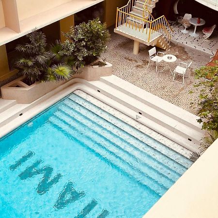 Miami Hotel Bangkok Exterior foto
