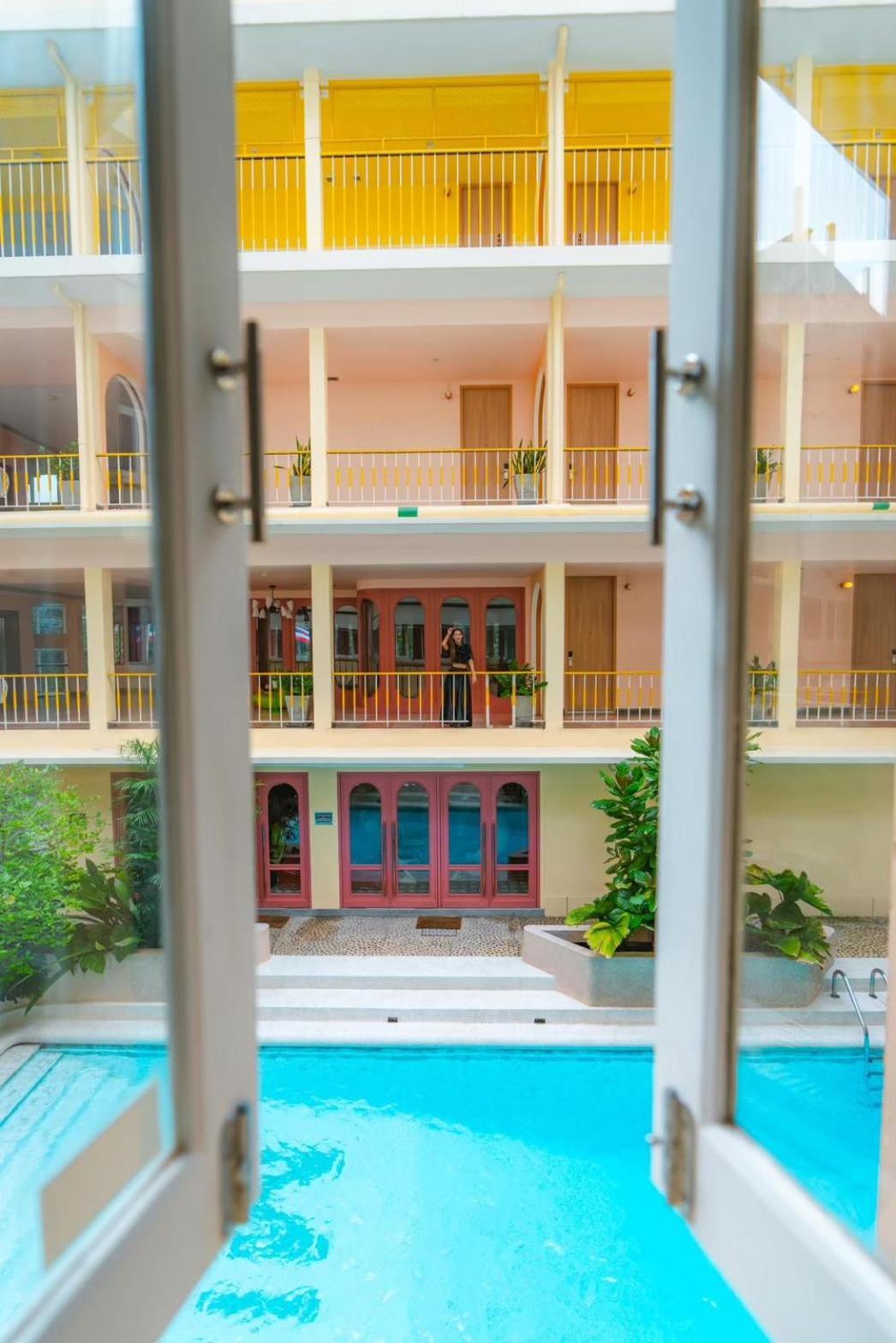 Miami Hotel Bangkok Exterior foto